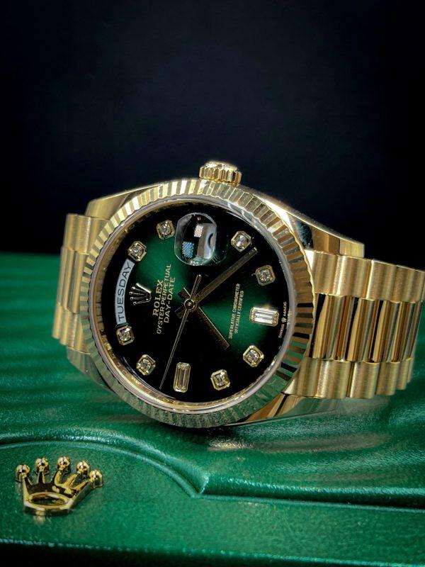 Rolex Day-Date DAY-DATE 128238-0069 Smoked Green Diamond Gradient